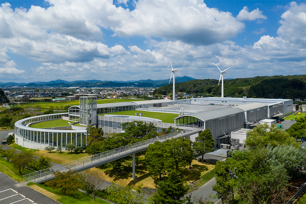 Shizuoka Factory Building 4 completed