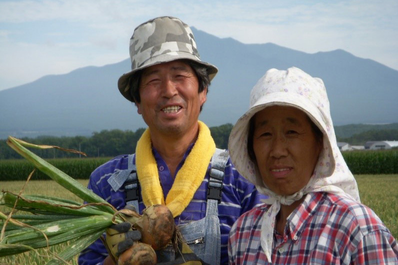 北見黄の生産者　岩崎さんご夫妻