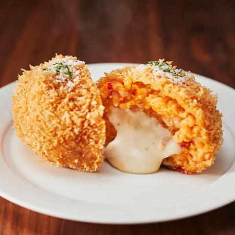 チーズとろけるトマトリゾットコロッケ