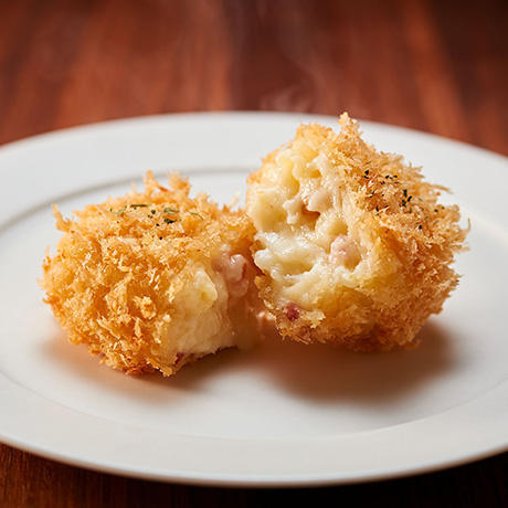 濃厚チーズのグラタンコロッケ